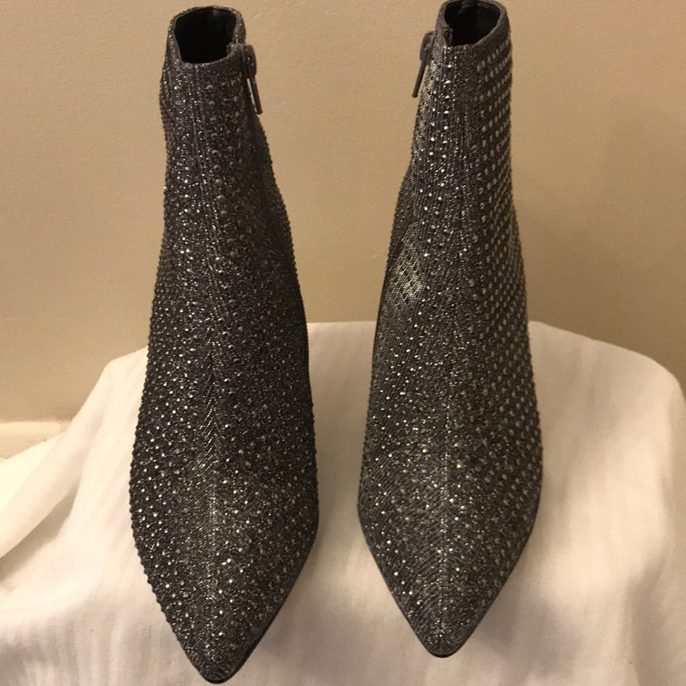 Ladies Steve Madden studded boots